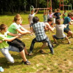 Літні табори при школах: Вагомі переваги та можливості для розвитку дітей