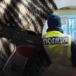 Відсвяткував прихід весни: у Києві чоловік влаштував стрілянину з вікна…
