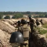 Біля Києва посилюють оборонні рубежі – КМВА