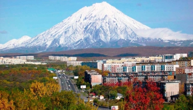 Росіяни агітують підлітків з Донеччини їхати вчитися на Камчатку