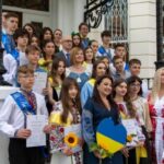 Учні української школи завітали до посольства у Великій Британії