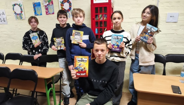 Від книжкової шафи Svitlo School у бомбосховищах до Перемоги: Як освіта змінює майбутнє України вже сьогодні 