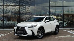 Lexus NX: ідеальне поєднання сучасного дизайну, безпеки та інновацій