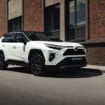 Toyota RAV4 | Гібридний кросовер