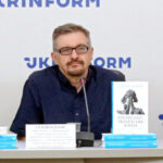 Директор Українського наукового інституту Гарварду Плохій іде у відставку