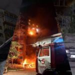 Безпілотник влучив у будинок у Курську: є жертва та постраждалі…