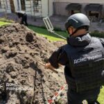 Біля одного з університетів Рівненщини знайшли вибухонебезпечний предмет (ФОТО+ВІДЕО)