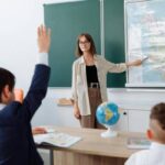 Вчительські зарплати в Україні: чи планують підвищення у 2025 році