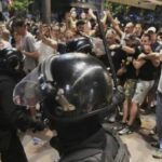 Протести в Сербії переросли в насильство: десятки постраждалих, серед них…