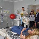 Народжені 23-24 серпня діти із Рівненщини отримали вишиванки