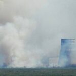 У мережі поширюють кадри задимлення навколо ЗАЕС: що там відбувається