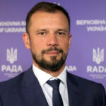 До шкіл ще не надійшла майже половина підручників – депутат