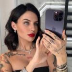 Блогерка Анна Алхім вирушила до Дубаю і не має наміру…