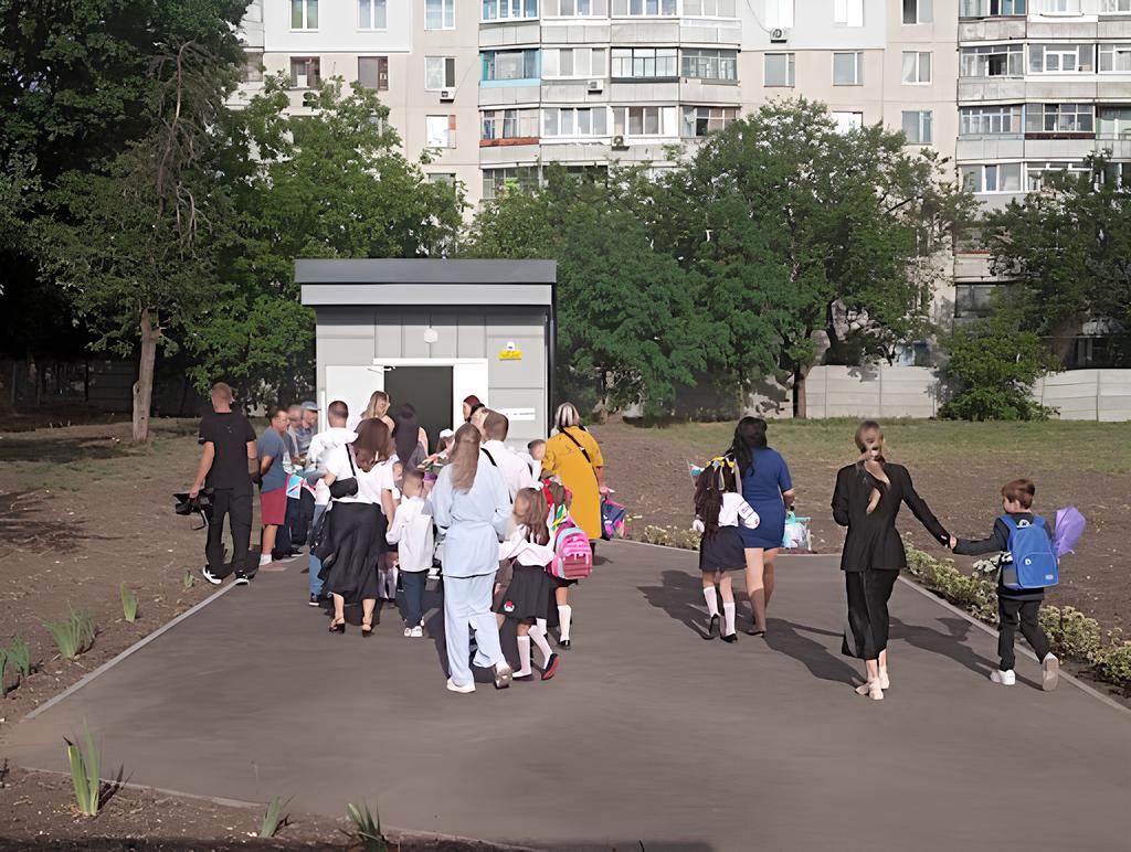 1 вересня в одній із харківський підземних шкіл 1 вересня в одній із харківський підземних шкіл