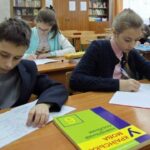 Майже 4000 школярів з прифронтових районів повернулися до денної форми…