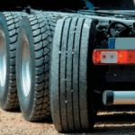 Почему возникает неравномерный износ грузовых шин?