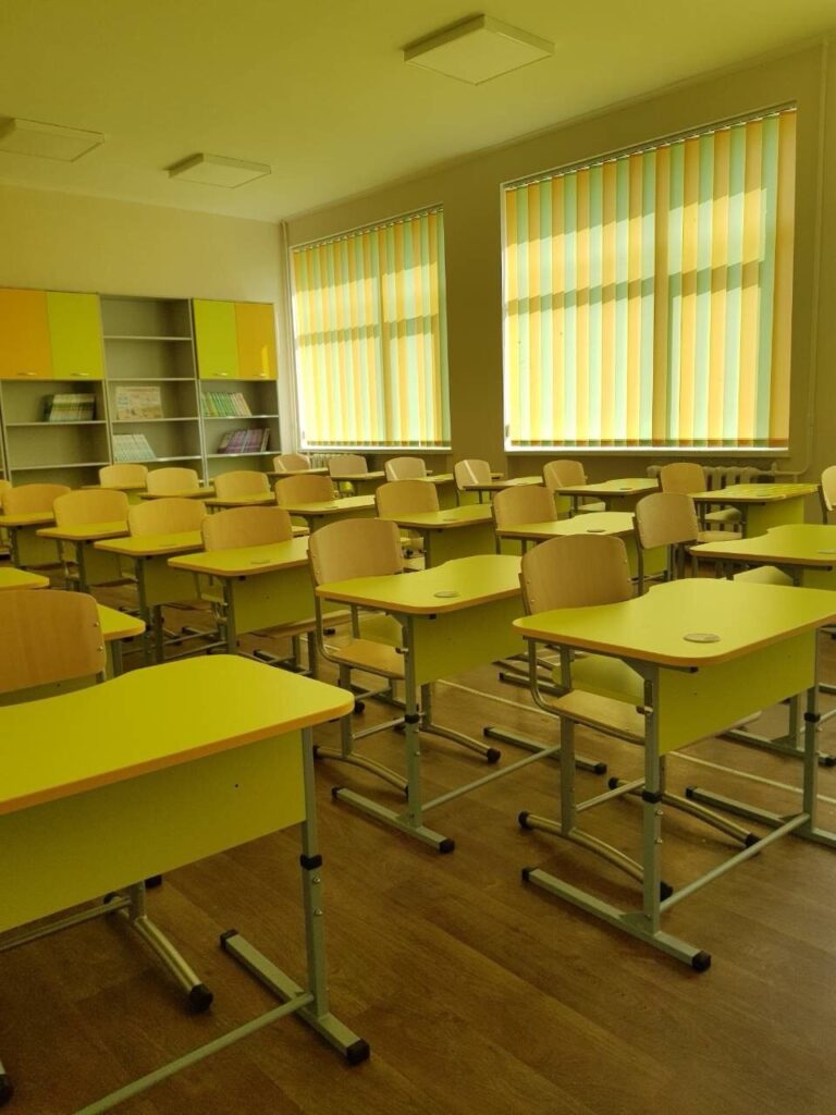 Ергономіка в школах: як українські виробники створюють нові стандарти безпечного навчального простору