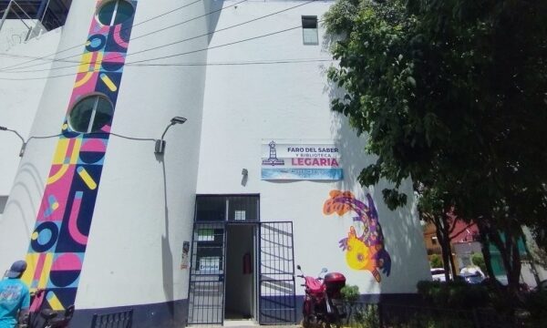 Українська школа в Мехіко: початок занять.