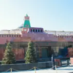 Олександр Цекало з дружиною таємно приїхав до Росії