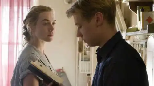 Чому чоловіки обирають старших жінок?