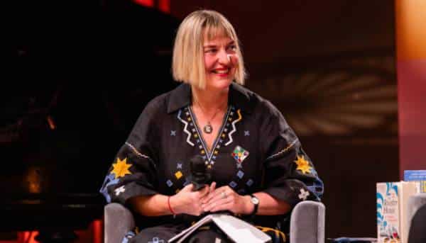 Керівниця відділу в The Guardian випустить книгу про українську культуру та спротив.