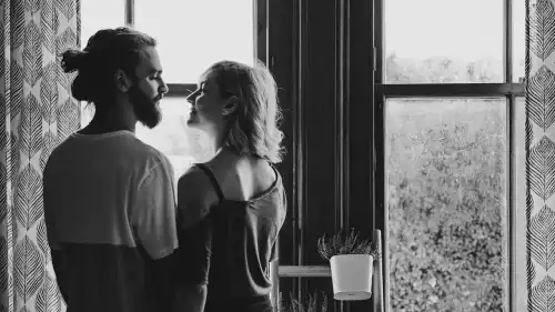 Відома психологиня розкрила ідеальний вік для одруження, який дає змогу знизити ризик розлучення