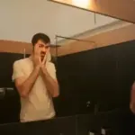 Головні ознаки низької самооцінки, які видно навіть збоку