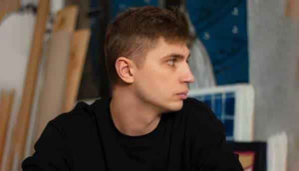 Львівський митець Михайло Скоп згенерував календар про дюжину міст – уособлень українського…