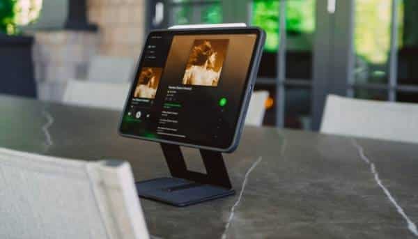 Spotify: Тексти та переклади пісень будуть доступні без підключення до інтернету