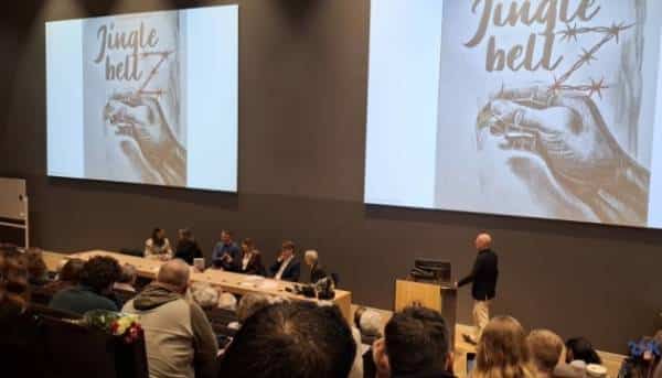 У Гаазі колишній військовополонений Олексій Ануля презентував свою книгу