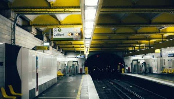 Українська поезія зазвучала у паризькому метро.