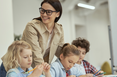 Місцевій владі дали право збільшувати виплати освітянам гуртків.