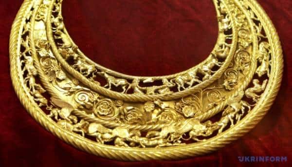 Пектораль: порятунок українського археолога й поета від ув’язнення.