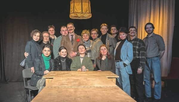 Луганський театр, тричі переміщений, вражає киян.