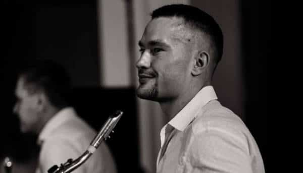 На передовій обірвалося життя саксофоніста Дмитра Гладіренка з Чернігівського міського палацу культури.