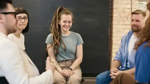 5 слів, які звучать у розмовах тих, хто завжди чимось невдоволений