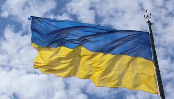 Україна просить Венеційську бієнале змінити рішення про участь Росії.