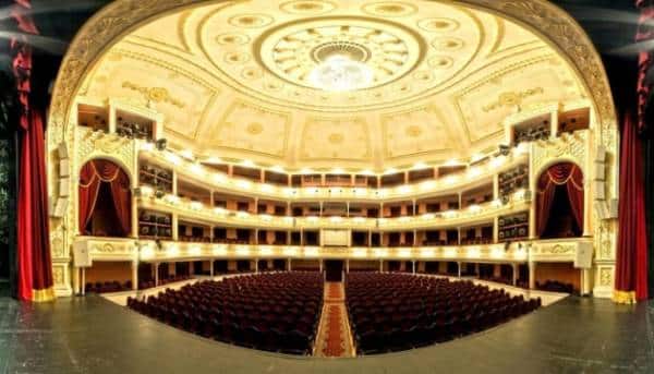 Театр імені Лесі Українки презентує нову постановку “Нора”.