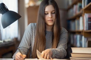 Фінансування за програмою “Кошти йдуть за освітянином” почало виплачуватися вчителям