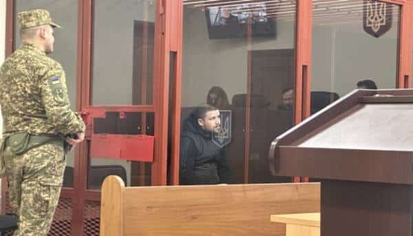 Суд продовжив арешт військовому Бобилєву, якого підозрюють у катуванні побратимів у російському полоні
