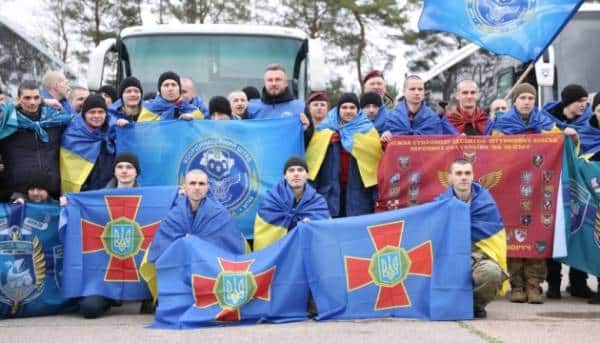 В Україну у суботу повернулися 40 захисників із системи МВС – Клименко