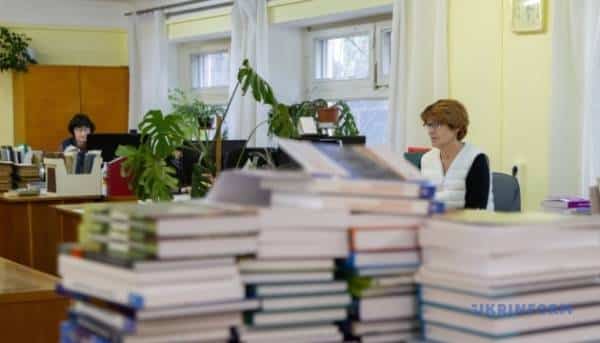 В українських бібліотеках близько третини працівників старше 60 років.