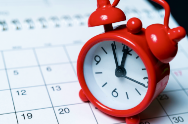 Бакалавр: терміни подачі документів 2026.