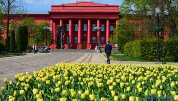 У десяти українських ЗВО викладатимуть професори найкращих університетів Британії 12