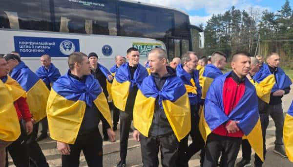 СБУ показала ексклюзивні кадри з обміну полоненими