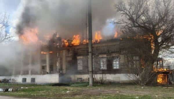 Російські війська зруйнували старовинний маєток на Харківщині, в якому бував Сковорода