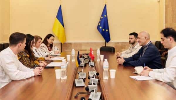 Бережна зустрілась з турецьким послом: обговорення спільних ініціатив та захист культурного надбання.