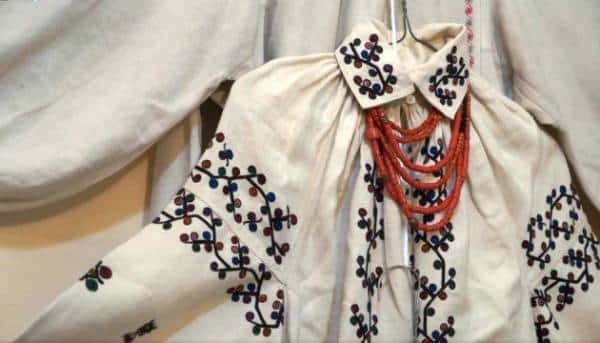 Як вінницькі умільці вдачу жінки у вишивці «зашифрували»