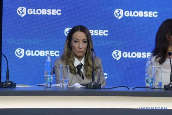 У межах конференції GLOBSEC обговорили повернення викрадених Росією українських дітей 11