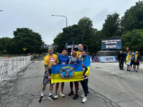Військові з України разом з ветеранами США взяли участь у забігу пам’яті загиблих 16 Військові з України разом з ветеранами США взяли участь у забігу пам’яті загиблих 16